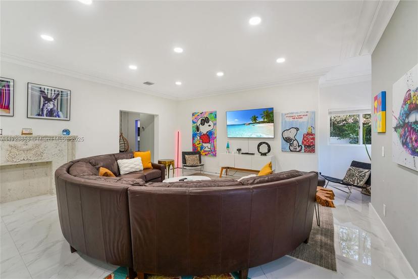 Picture of 1532 NE 144Th St, Miami FL 33161