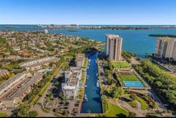 Picture of 1650 NE 115Th St # 507, Miami, FL 33181