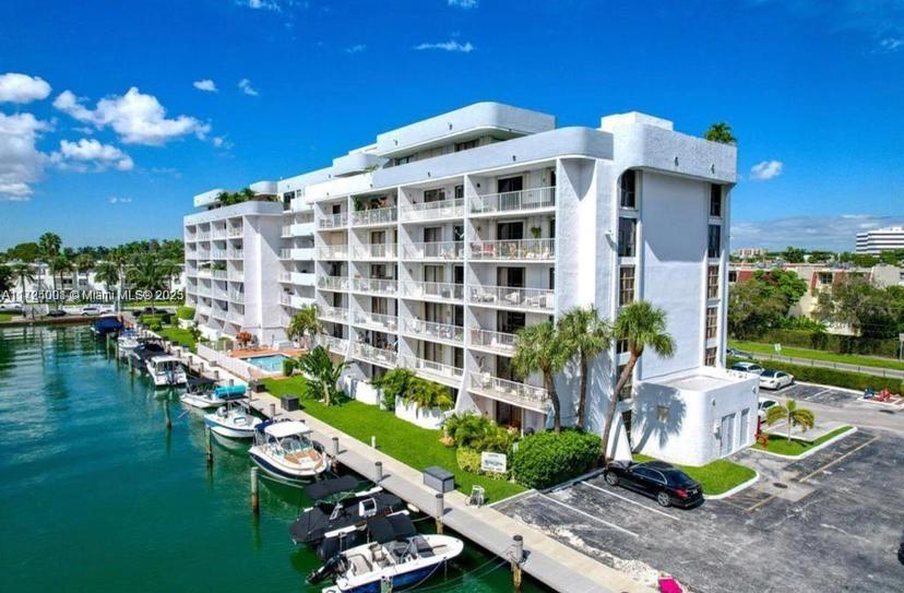 Picture of 1650 NE 115Th St # 507, Miami FL 33181