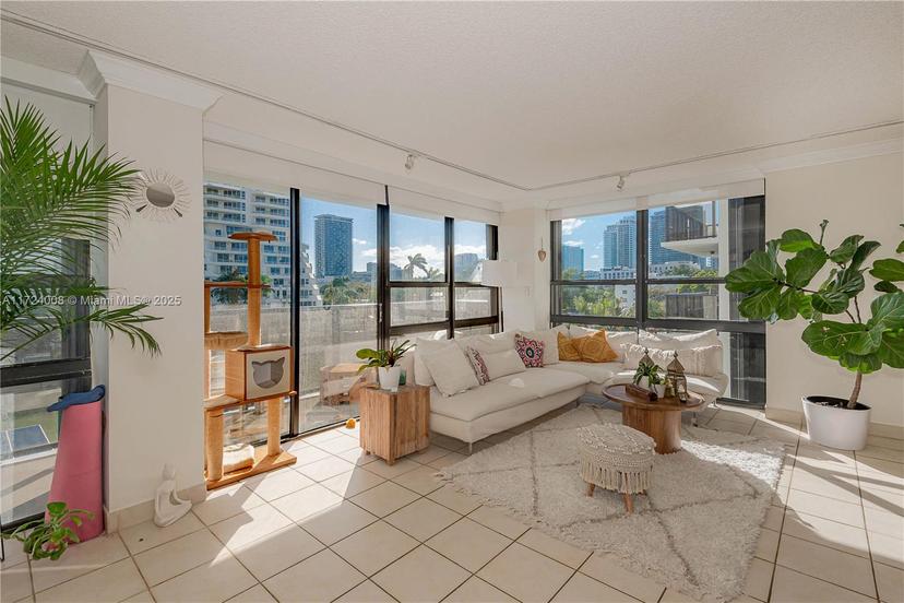 Picture of 600 NE 36Th St # 304, Miami FL 33137