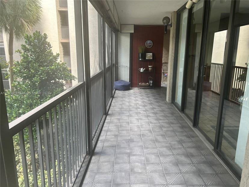 Picture of 2802 N 46Th Ave # B319, Hollywood FL 33021
