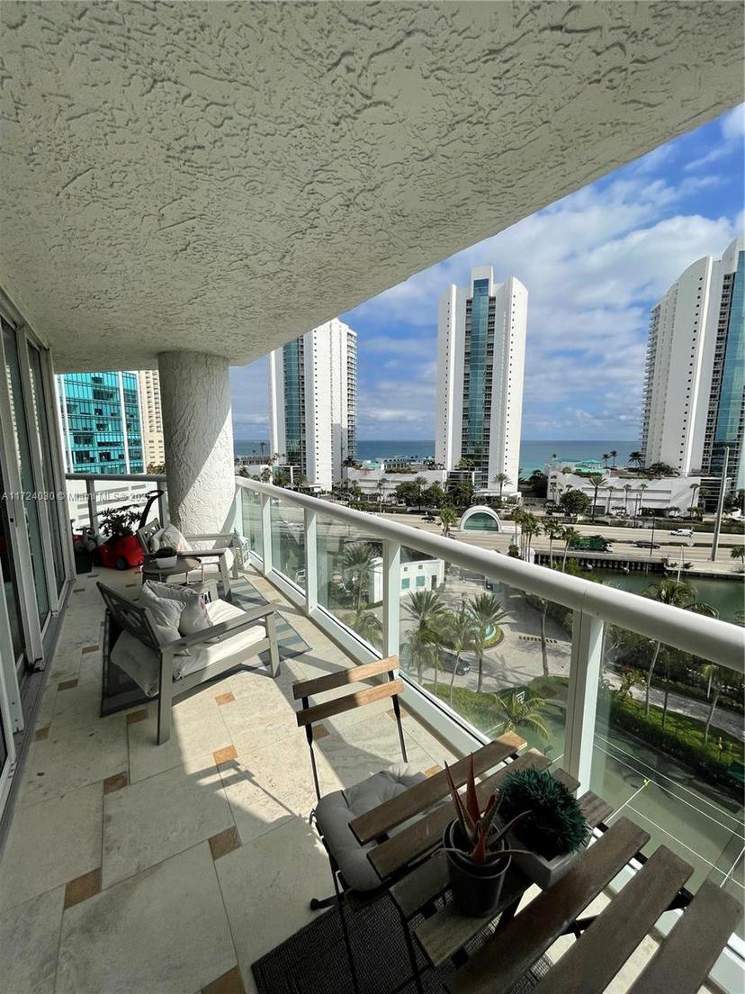 Picture of 16400 Collins Ave # 942, Sunny Isles Beach FL 33160