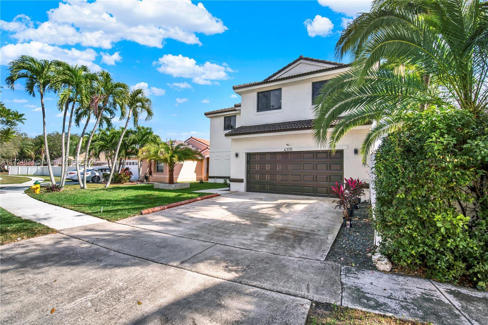 Picture of 4305 SW 153Rd Ter, Miramar, FL 33027