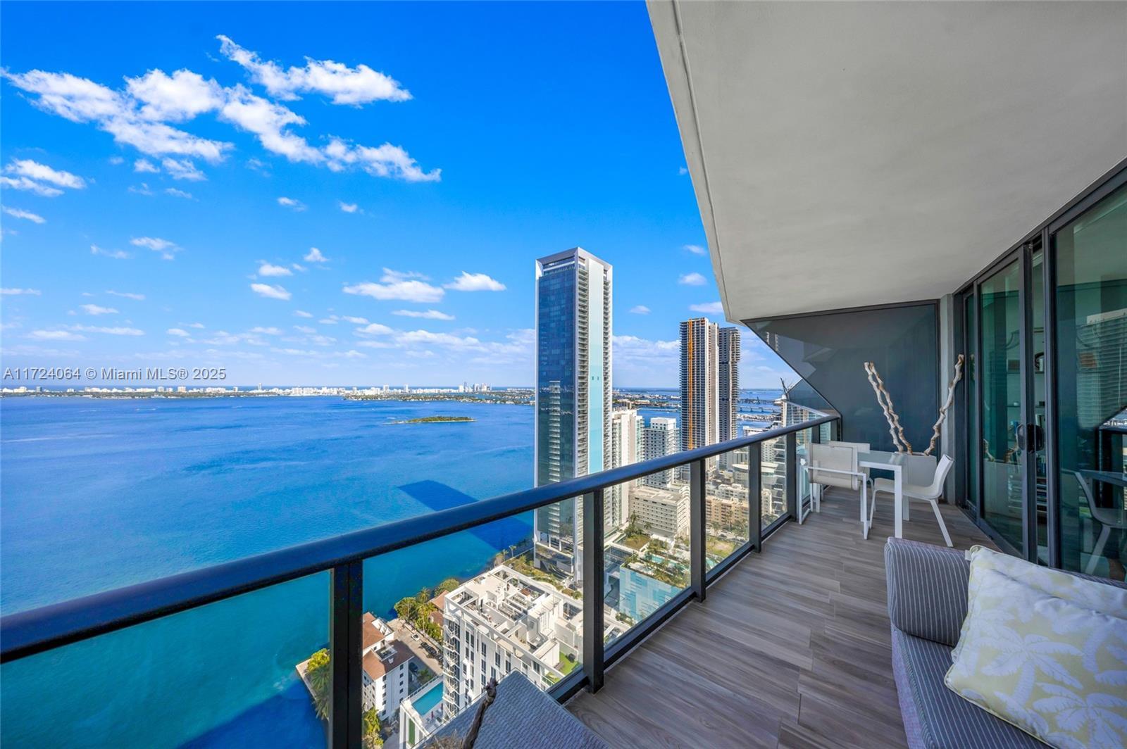 Picture of 460 NE 28Th St # 3905, Miami, FL 33137
