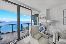 Picture of 460 NE 28Th St # 3905, Miami, FL 33137