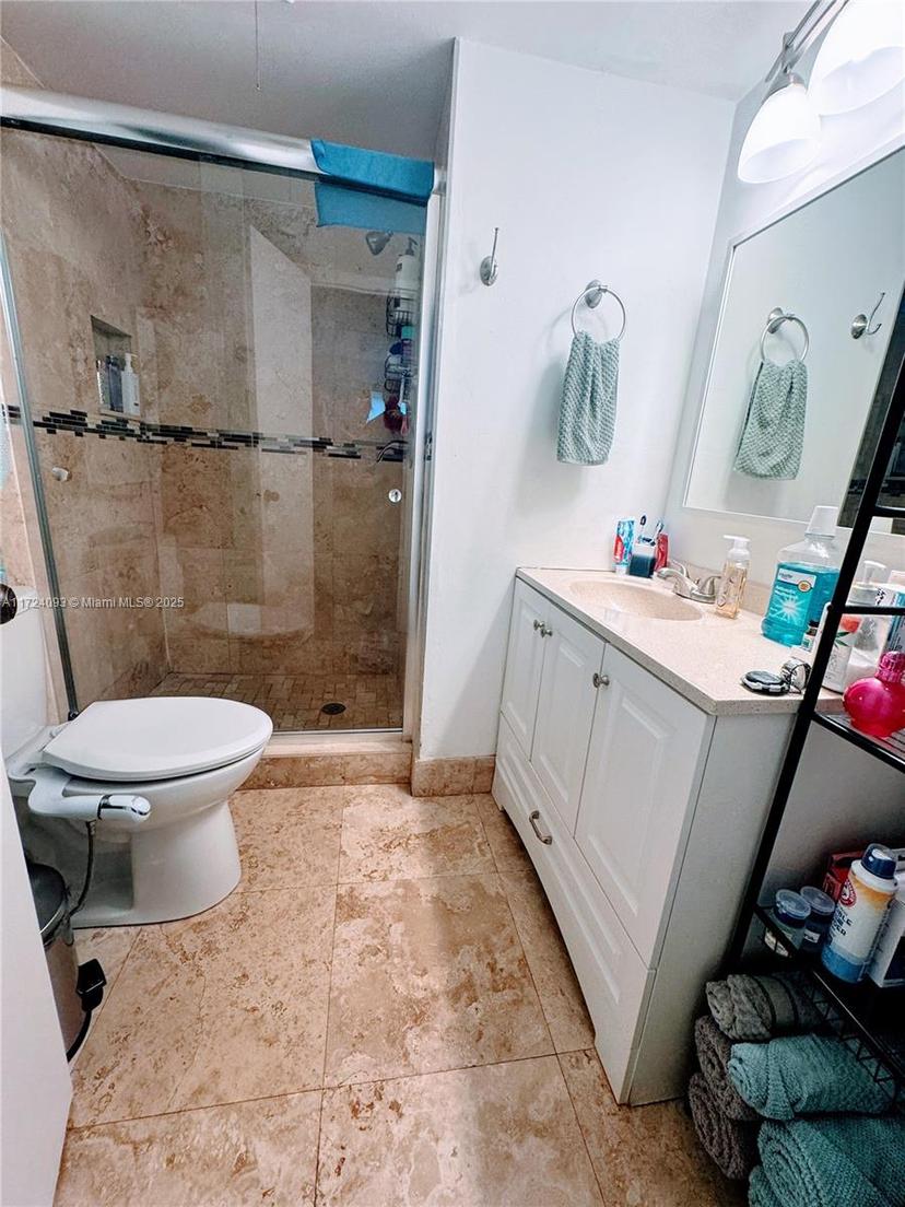 Picture of 8500 Sunrise Lakes Blvd # 104, Sunrise FL 33322