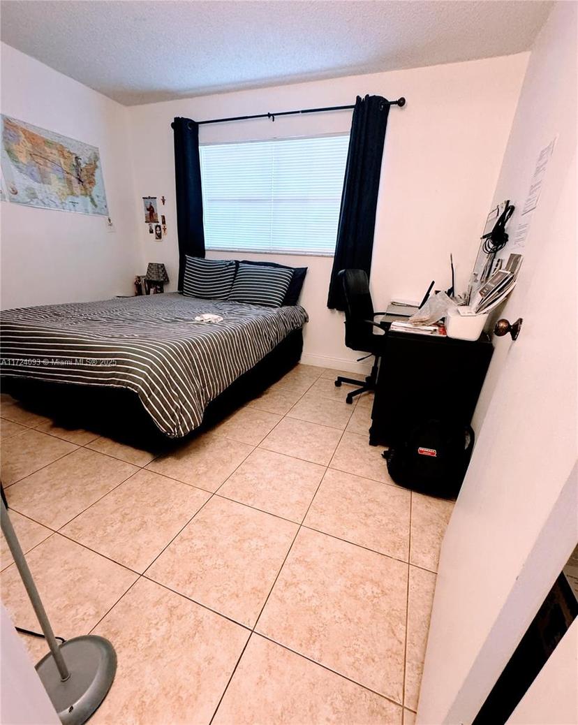 Picture of 8500 Sunrise Lakes Blvd # 104, Sunrise FL 33322