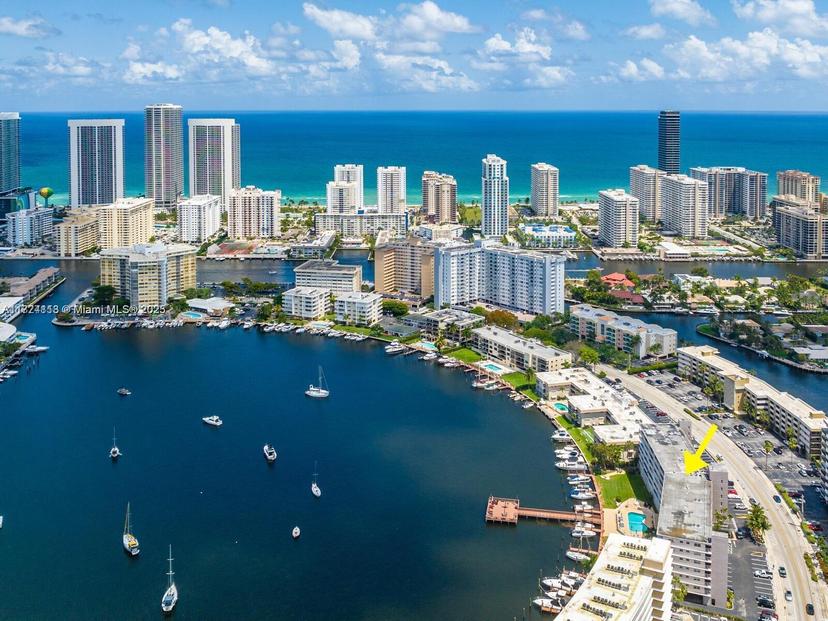 Picture of 400 Golden Isles Dr # 10, Hallandale Beach FL 33009