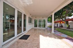Picture of 8460 Miramar Pkwy, Miramar, FL 33025