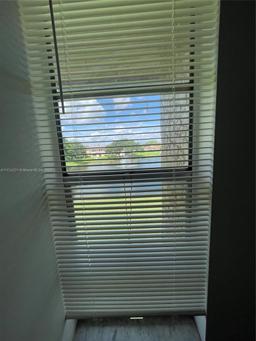 Picture of 918 Twin Lakes Dr # M, Coral Springs, FL 33071