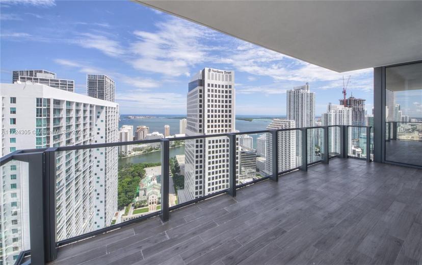 Picture of 68 SE 6Th St # 3511, Miami FL 33131