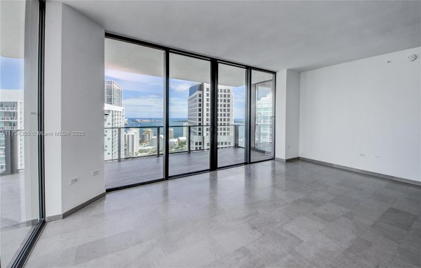 Picture of 68 SE 6Th St # 3511, Miami FL 33131