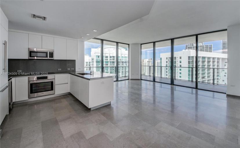 Picture of 68 SE 6Th St # 3511, Miami FL 33131
