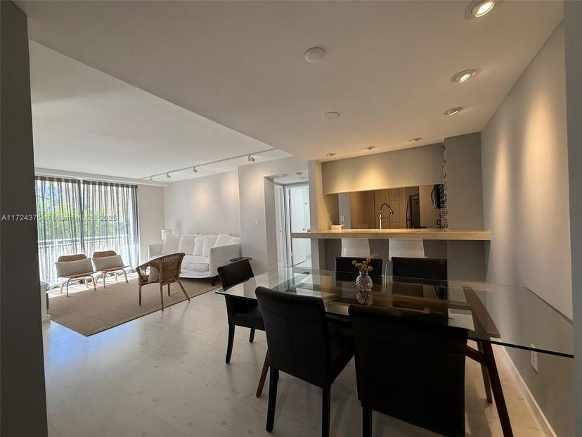 Picture of 770 Claughton Island Dr # 404, Miami FL 33131