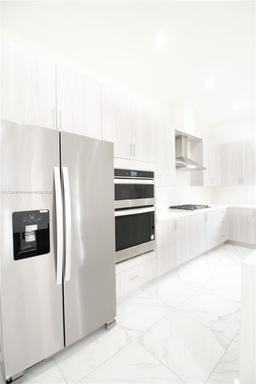 Picture of 4335 NW 81St Ave, Doral, FL 33166
