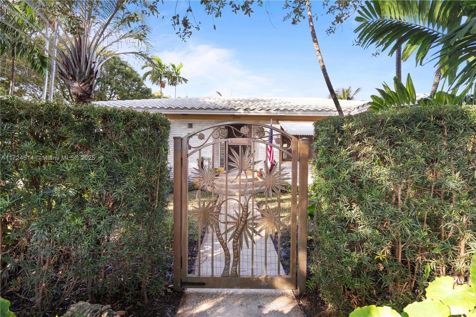 Picture of 1659 Washington St, Hollywood, FL 33020
