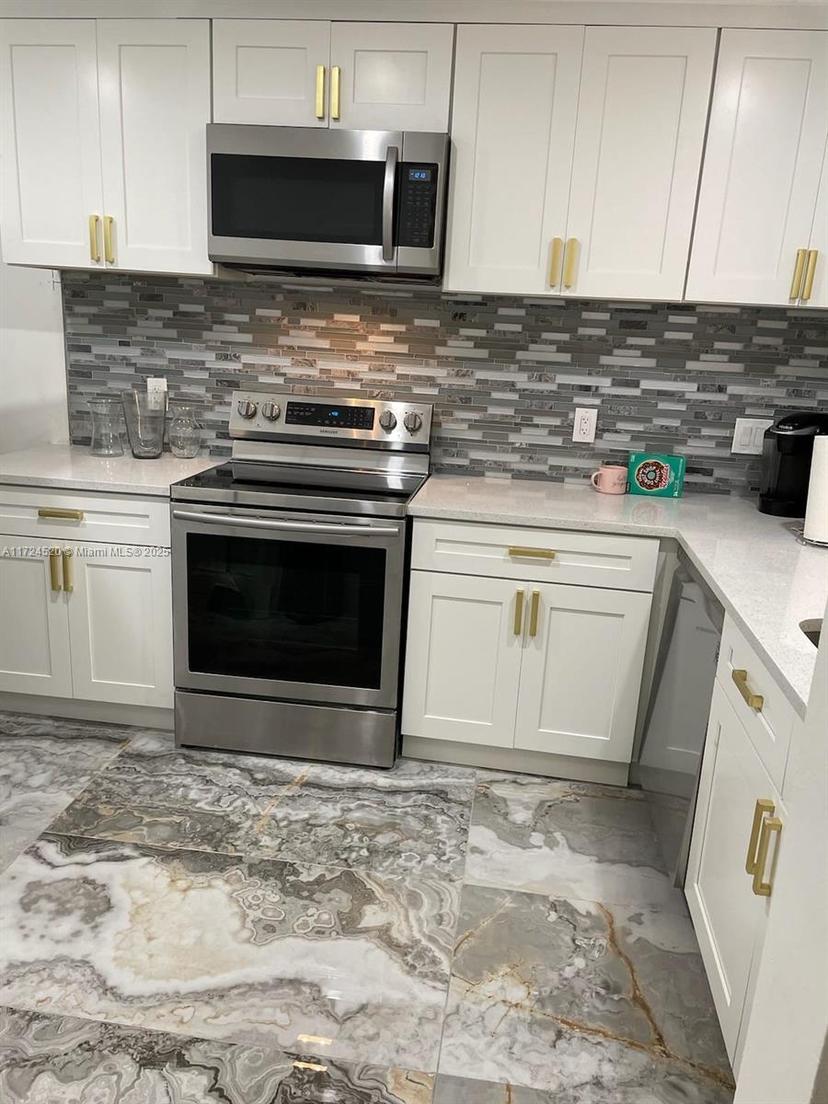 Picture of 2152 Champions Way # 2152, North Lauderdale FL 33068