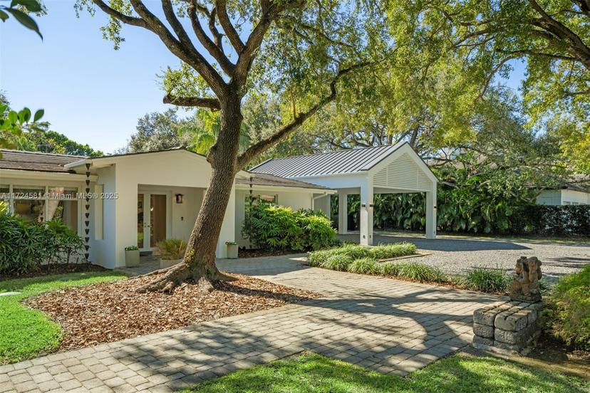 Picture of 5840 SW 91St St, Pinecrest FL 33156
