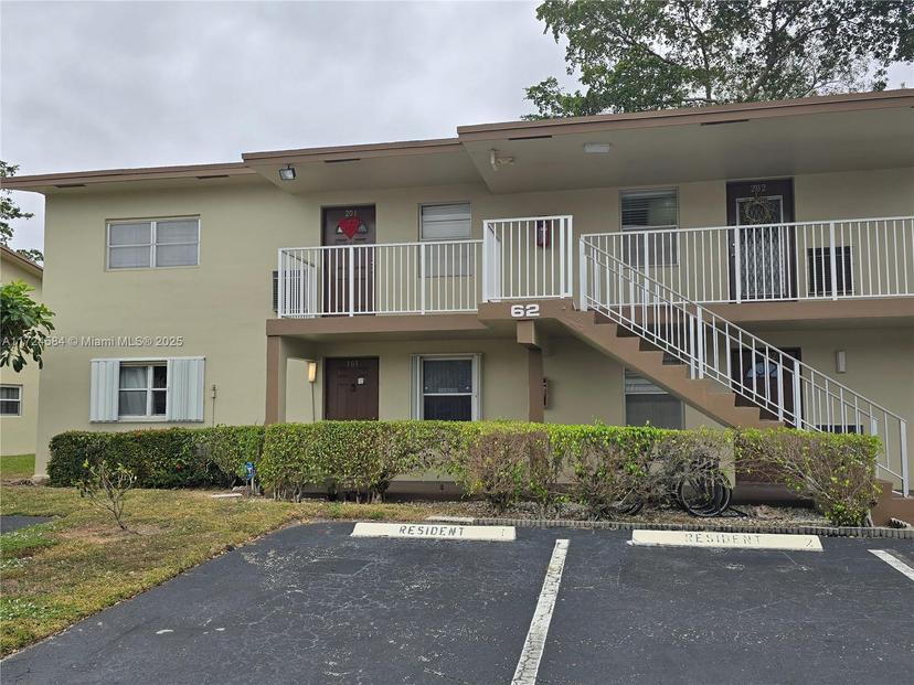 Picture of 601 NW 80Th Ter # 201, Margate FL 33063