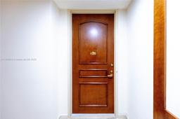 Picture of 19355 Turnberry Way # K, Aventura, FL 33180