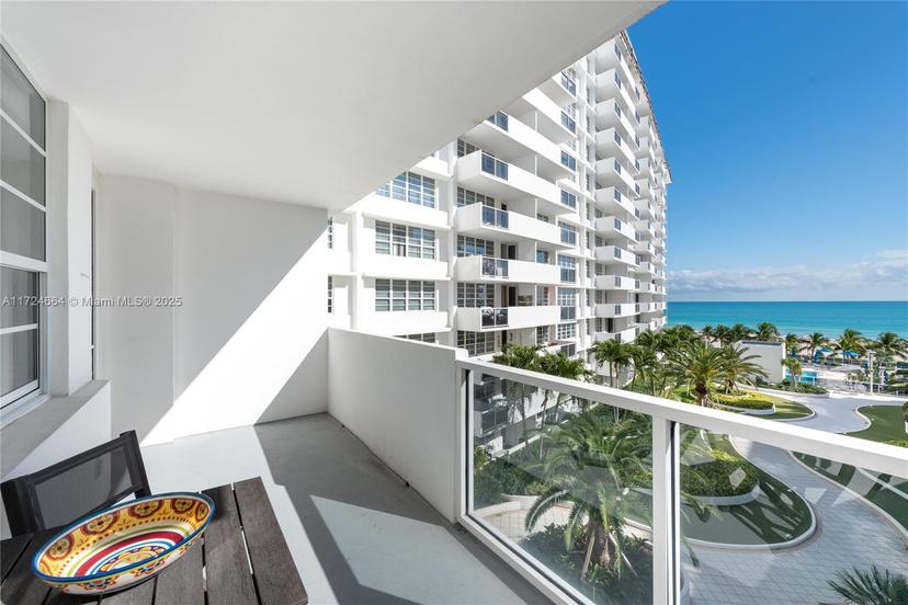 Picture of 100 Lincoln Rd # 619, Miami Beach FL 33139