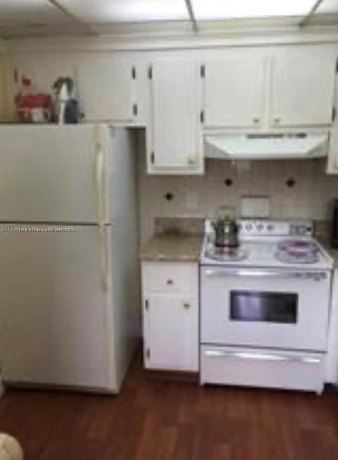 Picture of 627 N Saxony N # 0, Delray Beach FL 33446