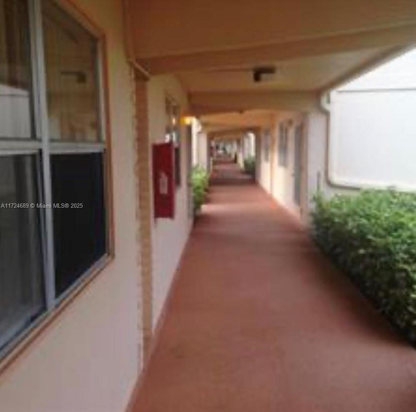 Picture of 627 N Saxony N # 0, Delray Beach FL 33446