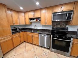 Picture of 1833 S Ocean Dr # 803, Hallandale Beach, FL 33009