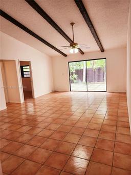 Picture of 11246 SW 116Th Ln # 11246, Miami, FL 33176