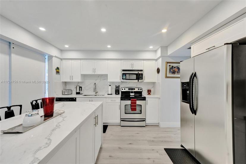 Picture of 6799 Brookline Dr # 6797A, Hialeah FL 33015