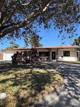 Picture of 1101 NE 4Th Ct, Hallandale Beach, FL 33009