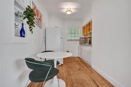 Picture of 717 Espanola Way # 204, Miami Beach, FL 33139