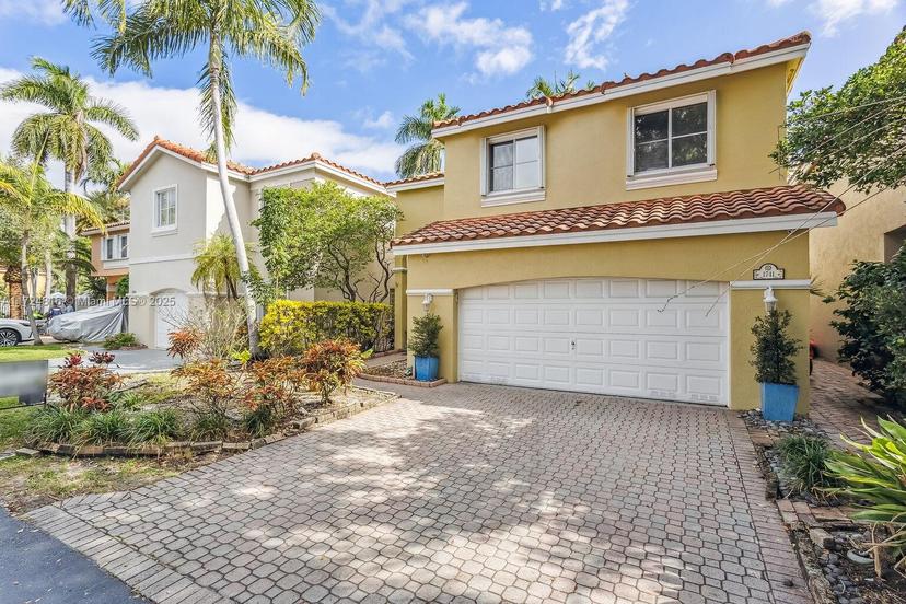 Picture of 1741 E Trafalgar Cir, Hollywood FL 33020