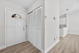 Picture of 800 NW 99Th, Plantation, FL 33324