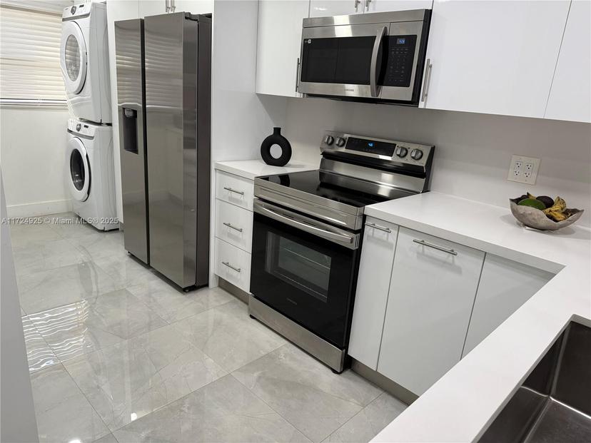 Picture of 9950 NW 13Th Ct # 49, Pembroke Pines FL 33024