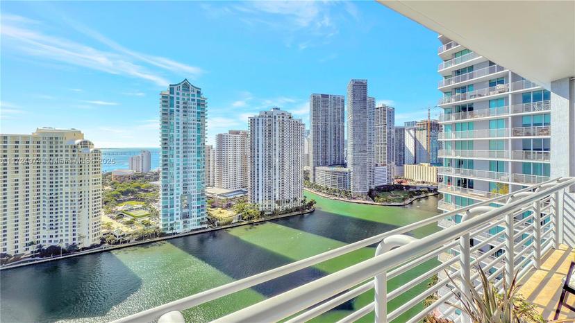Picture of 335 S Biscayne Blvd # 2905, Miami FL 33131