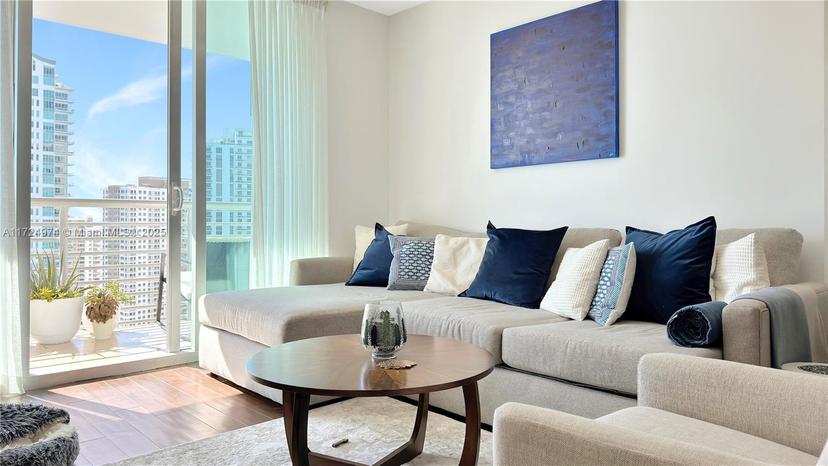 Picture of 335 S Biscayne Blvd # 2905, Miami FL 33131