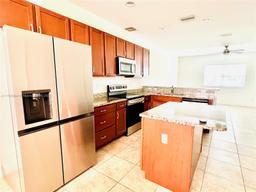 Picture of 977 NE Trailside Run, Port St. Lucie, FL 34983