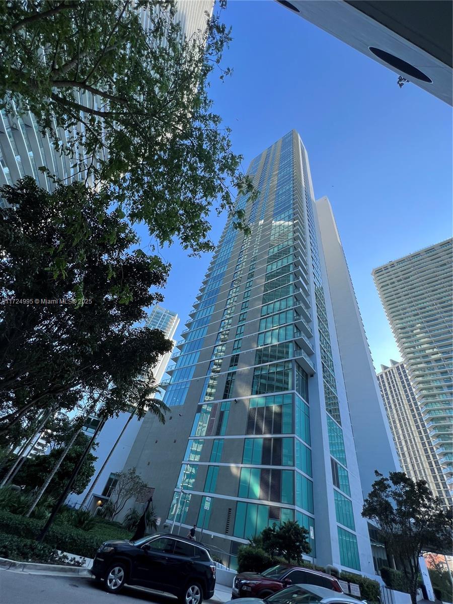 Picture of 650 NE 32Nd St # 1008, Miami, FL 33137
