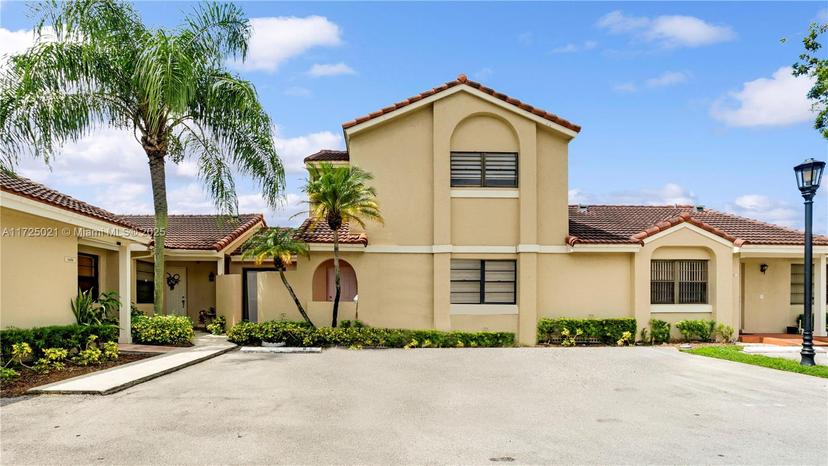 Picture of 6460 NW 170Th Ter # 0, Hialeah FL 33015