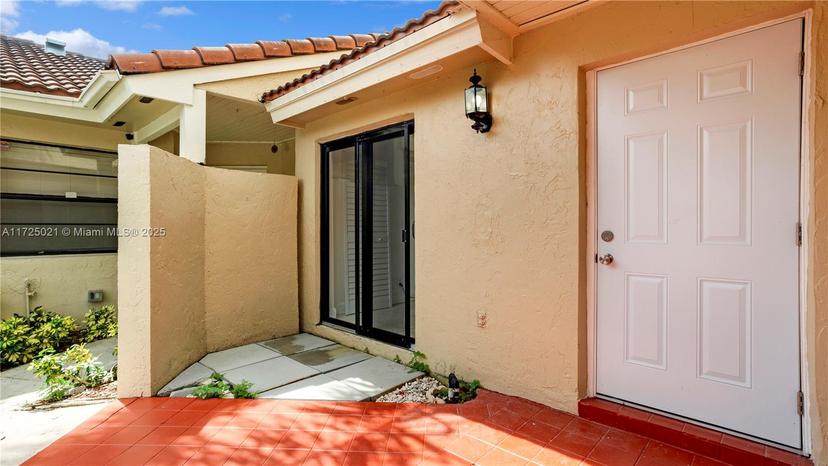Picture of 6460 NW 170Th Ter # 0, Hialeah FL 33015