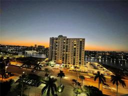 Picture of 3001 S Ocean Dr # 1039, Hollywood, FL 33019