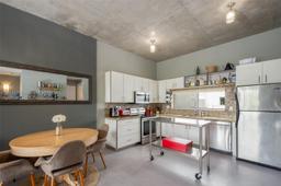 Picture of 721 SE 12Th Ct # 4, Fort Lauderdale, FL 33316