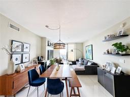 Picture of 888 S Douglas Rd # 1210, Coral Gables, FL 33134