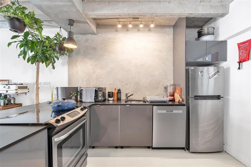 Picture of 1025 Alton Rd # 602, Miami Beach FL 33139