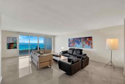 Picture of 20201 E Country Club Dr # 2705, Aventura, FL 33180