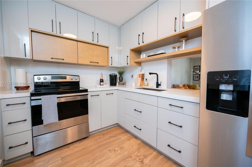 Picture of 1000 NE 14Th Ave # 404, Hallandale Beach FL 33009