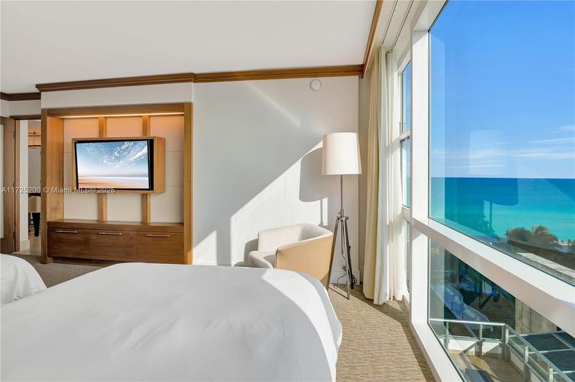 Picture of 6801 Collins Ave # 813, Miami Beach FL 33141