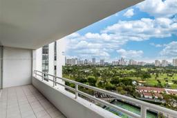 Picture of 20225 NE 34Th Ct # 1614, Aventura, FL 33180