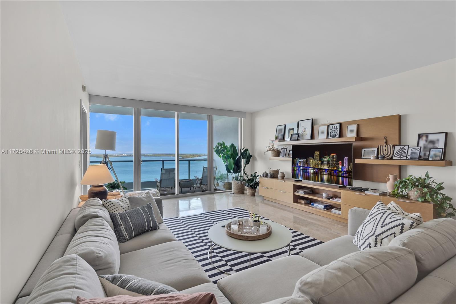Picture of 1331 Brickell Bay Dr # 2007, Miami, FL 33131